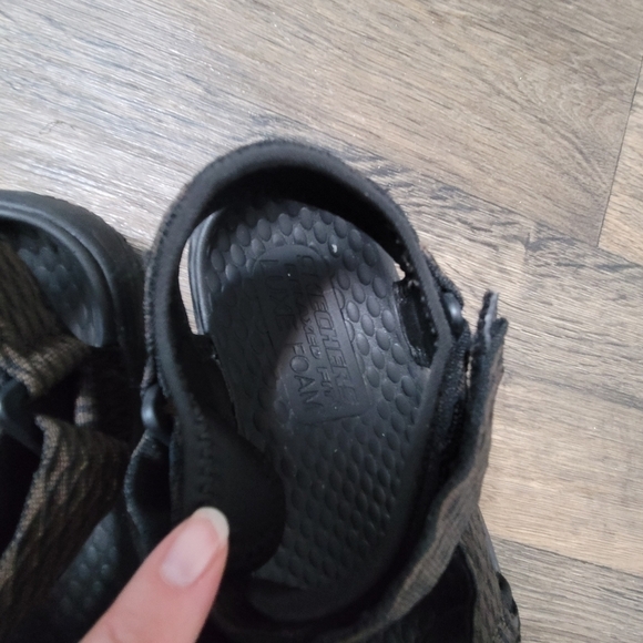 Skechers relaxed fit luxe foam black hiking sandals size men 7 - Picture 3 of 6